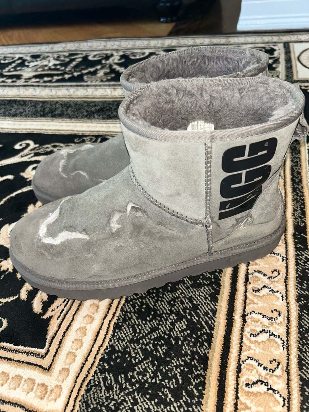 UGG Classic Mini Chopd Cobble Grey Suede UGG Logo Ankle Boots Size 11
